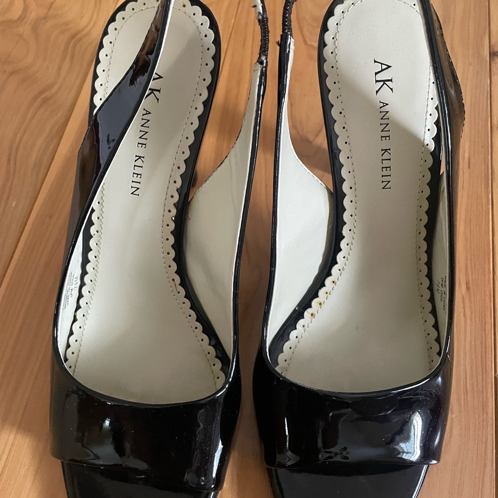 Anne Klein 7.5M Woman’s Peep Toe Heels
